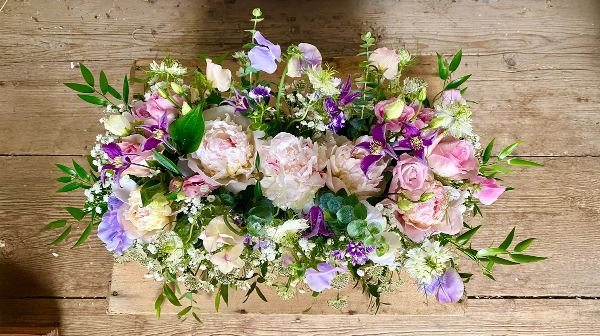 Hemma-hos-Linne-brollop-40 Blomsterarrangemang bröllop Hemma hos Linné