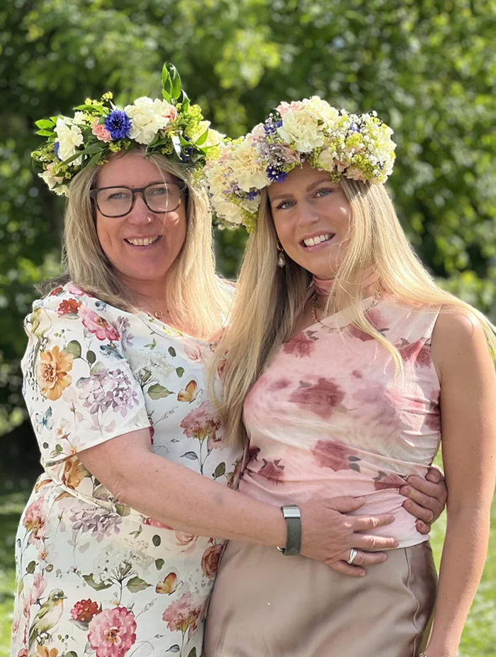 Hemma-hos-Linne-fest-dop-mm-11 Hemma hos Linné, blomsterarrangemang och midsommarkransar och blomsterkransar för dop, student, fest och kalas