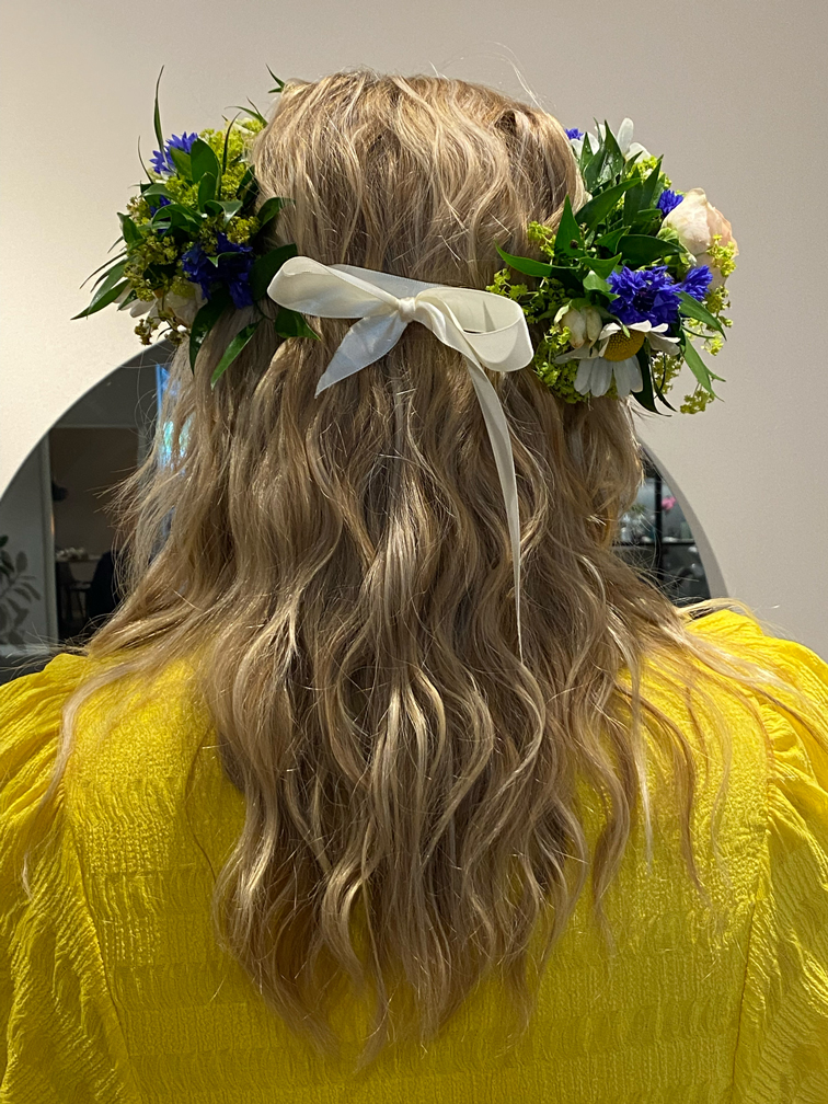 Hemma-hos-Linne-midsommar-6 Blomsterarrangemang bröllop Hemma hos Linné